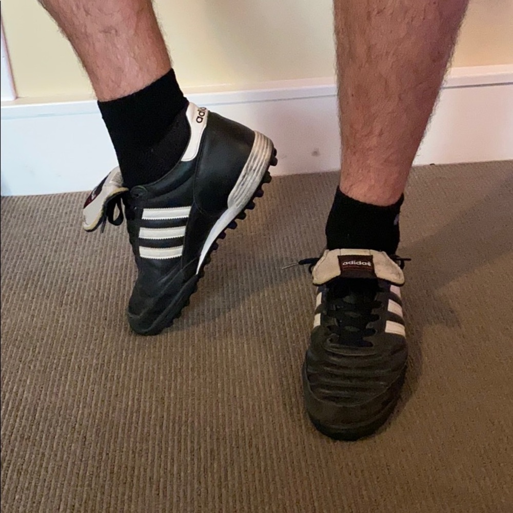 Men’s Adidas mundial team turf shoes